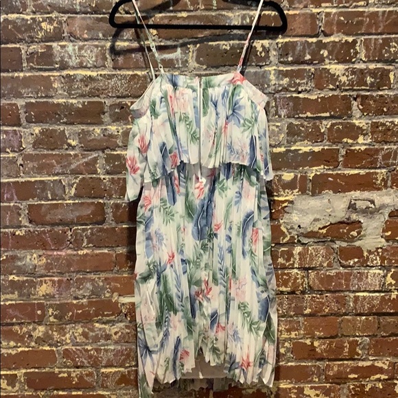 Pleated dress - Picture 5 of 5